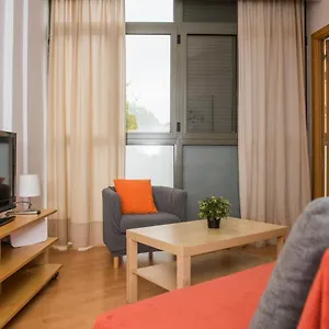 https://sf2-sagrada-familia-bright-quiet-apartment.topbarcelonahotels.com